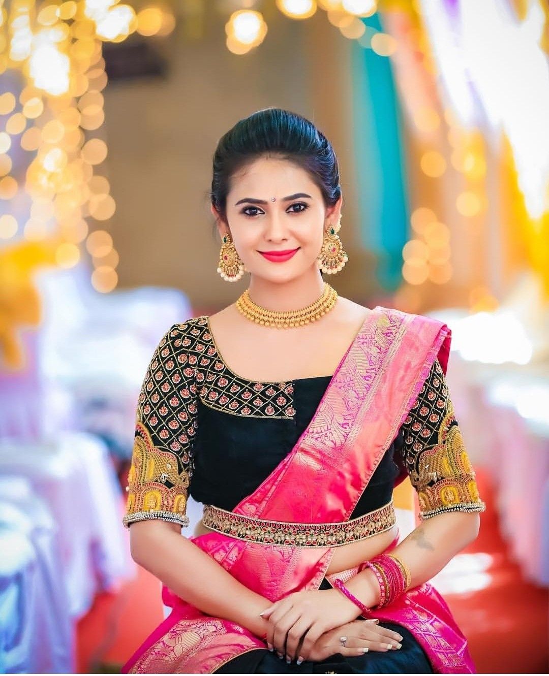 How to wear / style a saree